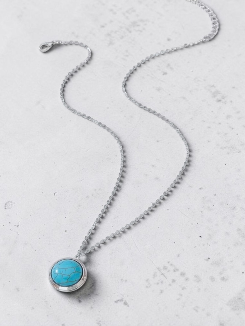 White Gold Plated Eternal Love Circular Turquoise Pendant Locket Necklace. New.